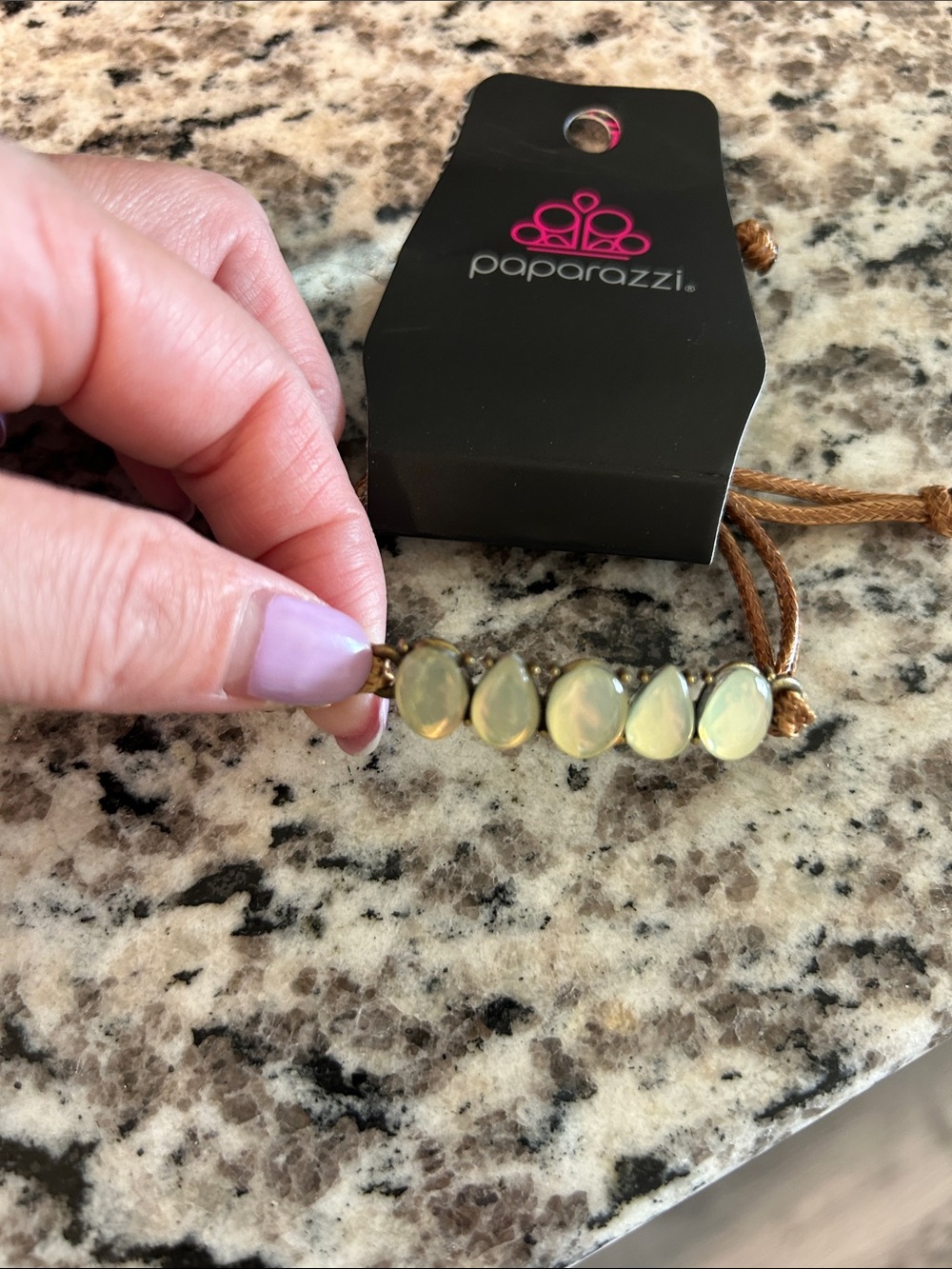 Paparazzi Gold Teardrop Opalescent Bead Bracelet - Cream